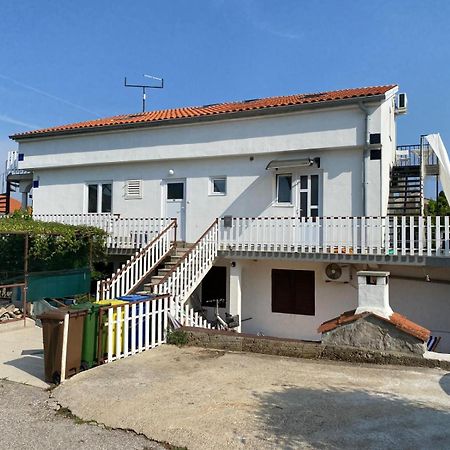 Apartment Ivana Krk Town Exterior foto